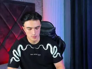 Aslan_fox from Flirt4Free