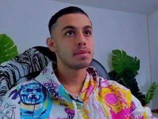 austin_col from Flirt4Free is Freechat