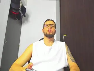 bastian_watson from Flirt4Free is Freechat