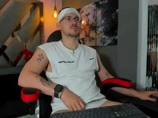 brunno_walkerr from Flirt4Free is Freechat