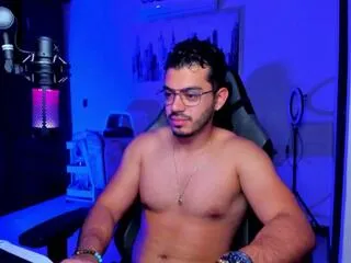 bruno_oconer from Flirt4Free is Freechat