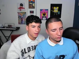 Girls: try live performances with matured performers, from dancing to quirks, in a variety of beautiful sex cams.