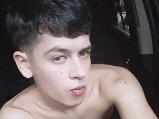 camilo_monttoya from Flirt4Free is Freechat