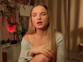 caridad_mcgee from Flirt4Free is Freechat