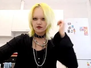 carline_berdy from Flirt4Free is Freechat