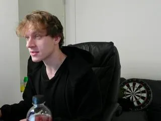 charles_dreams from Flirt4Free is Freechat