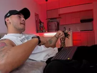 Chris_skyle from Flirt4Free