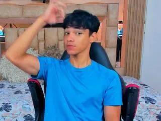 daante_king from Flirt4Free
