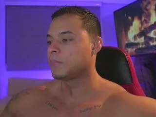 damian_gonzales from Flirt4Free is Freechat