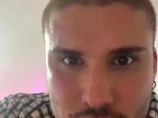 danilo_cooper from Flirt4Free is Freechat