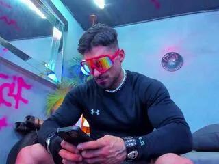 dennis_cox from Flirt4Free is Freechat