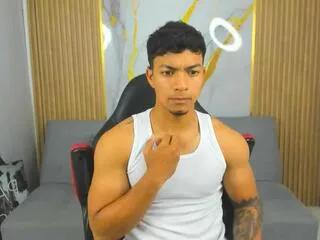 donald_loyal from Flirt4Free is Freechat