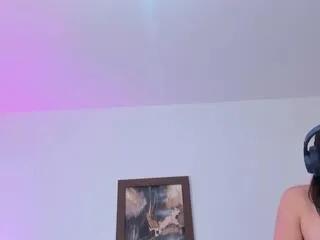 emily_sands from Flirt4Free is Freechat
