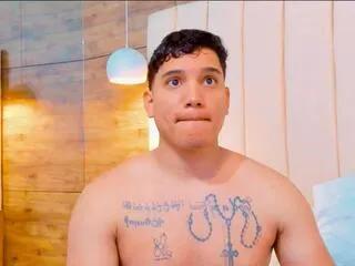 Esteban_morenoo from Flirt4Free