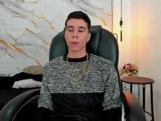 gabo_white from Flirt4Free is Freechat