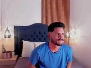 Hamilton_smiith from Flirt4Free