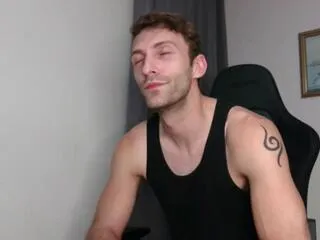 Ian_neon from Flirt4Free