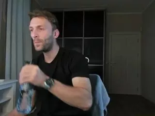 Ian_neon from Flirt4Free