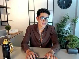 jones_austin from Flirt4Free is Freechat