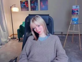 junita_leonhard from Flirt4Free is Freechat