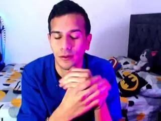 justin_melendez from Flirt4Free is Freechat
