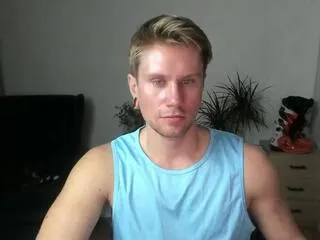 kevin_park from Flirt4Free is Freechat