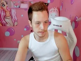 Leo_mooree from Flirt4Free