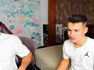 leo_simeon from Flirt4Free is Freechat