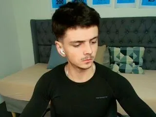 leon_angelov from Flirt4Free is Freechat