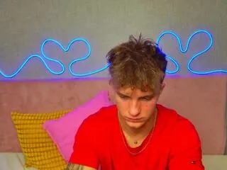 levi_manning from Flirt4Free is Freechat