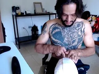 Leyton_big from Flirt4Free