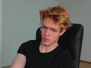 Logan_fraser from Flirt4Free