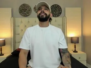 lukas_bigg from Flirt4Free is Freechat