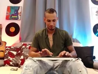 Magnus_frost from Flirt4Free