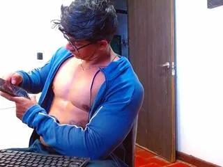 marcus_harris from Flirt4Free is Freechat