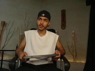 marcus_reinn from Flirt4Free is Freechat