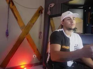 massimo_vidal from Flirt4Free is Freechat