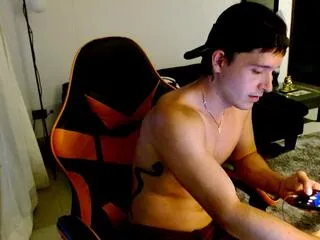 Master_zeth from Flirt4Free