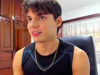 matteo_costa from Flirt4Free is Freechat