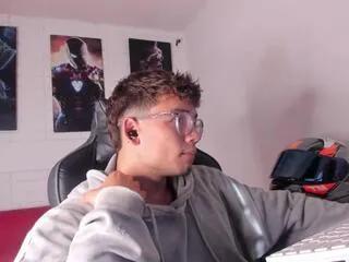 matthew_fiire from Flirt4Free