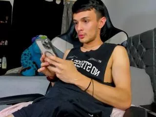 Matthew_twink from Flirt4Free