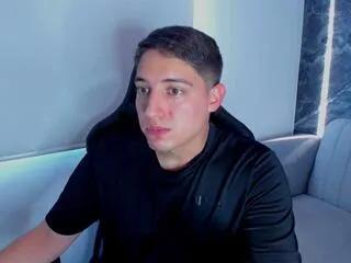 max_corner from Flirt4Free is Freechat