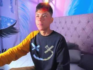 maxi_wildd from Flirt4Free is Freechat