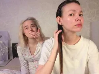 mayra_horwich_tiffani_sheaff from Flirt4Free is Freechat