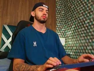 michael_magno from Flirt4Free is Freechat