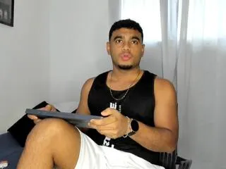 mike_coollins from Flirt4Free is Freechat