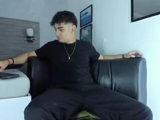 miller_alonzo from Flirt4Free is Freechat