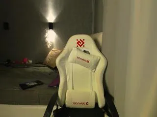 mitch_royz from Flirt4Free is Freechat