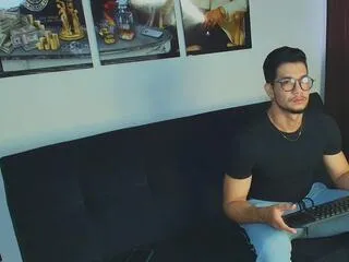 nolan_joness from Flirt4Free is Freechat