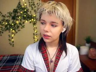 odelyna_curless from Flirt4Free is Freechat